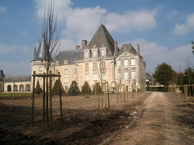 Allée de Breteuil replantée